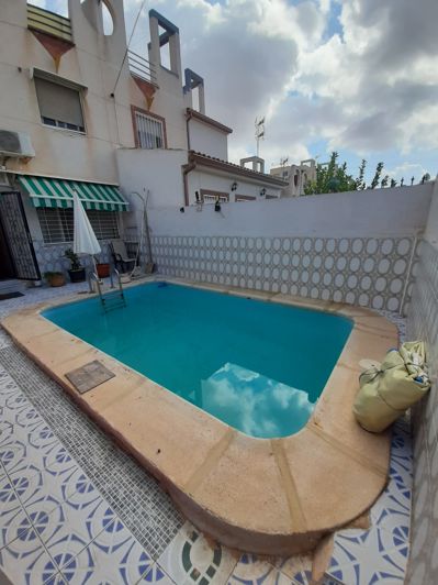 Image No.4-4 Bed Townhouse for sale