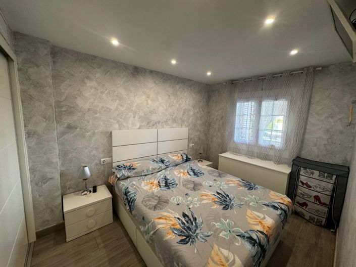 Image No.12-2 Bed Apartment for sale