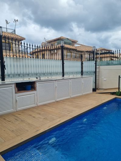 Image No.22-4 Bed Townhouse for sale