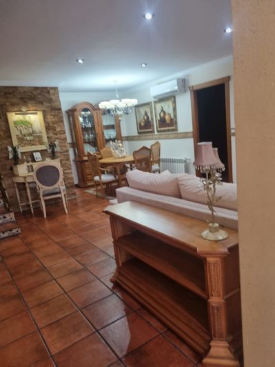 Image No.28-4 Bed Townhouse for sale