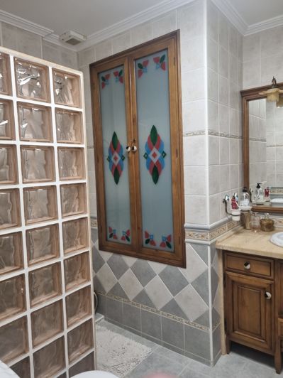 Image No.32-4 Bed Townhouse for sale