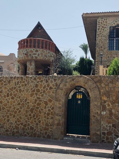 Image No.15-7 Bed Villa for sale