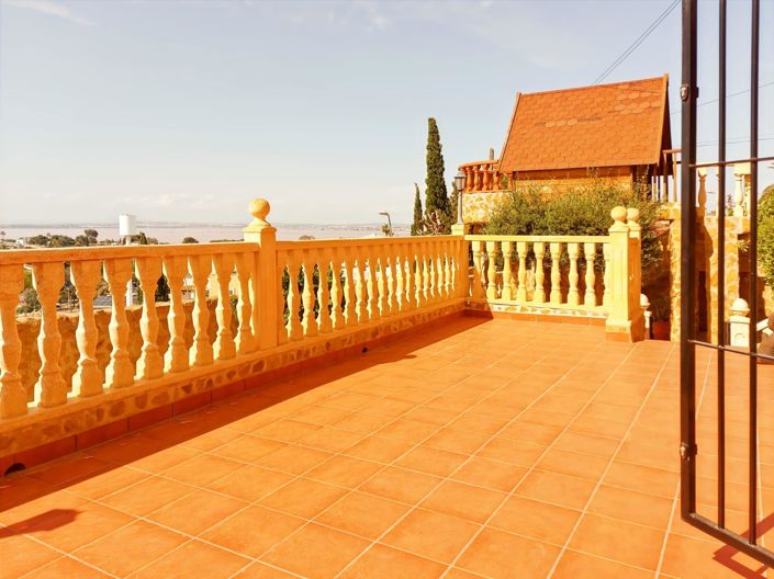 Image No.30-7 Bed Villa for sale