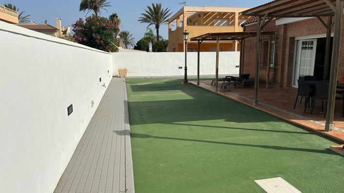 Image No.4-4 Bed Villa for sale