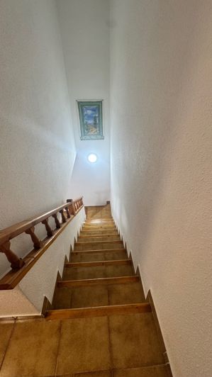 Image No.18-5 Bed Townhouse for sale