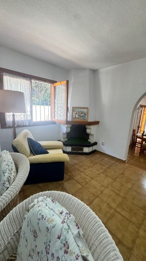 Image No.21-5 Bed Townhouse for sale