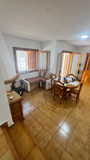 Image No.25-5 Bed Townhouse for sale