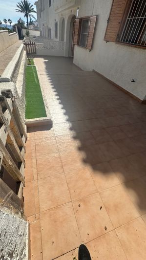 Image No.27-5 Bed Townhouse for sale