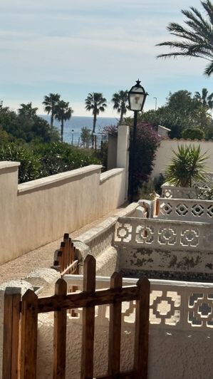 Image No.28-5 Bed Townhouse for sale