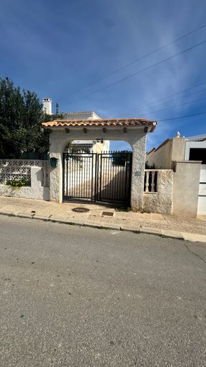 Image No.47-5 Bed Townhouse for sale