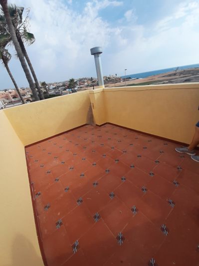 Image No.20-2 Bed Townhouse for sale