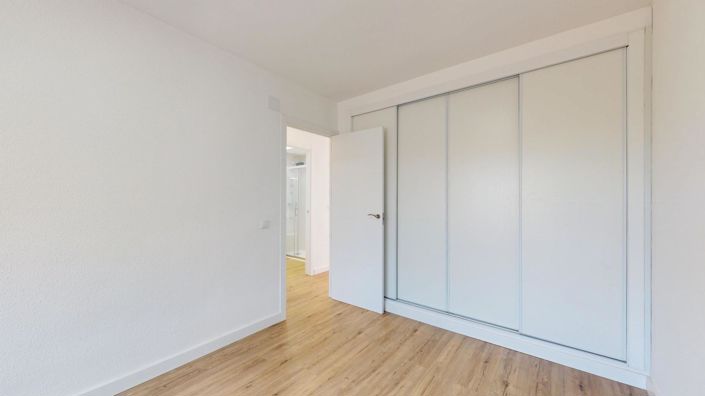 Image No.24-2 Bed Bungalow for sale