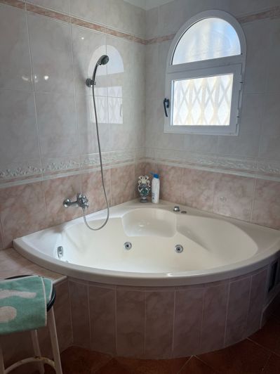 Image No.20-4 Bed Villa for sale