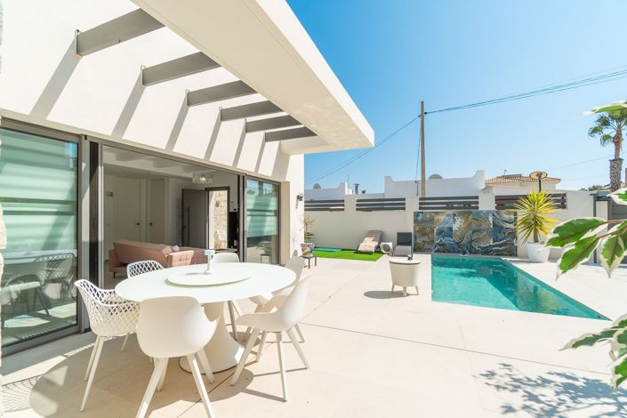 Image No.23-3 Bed House for sale