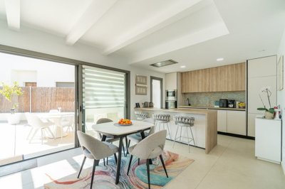 o1jkvfq1u7q7gmlr1qvll1u179e2j