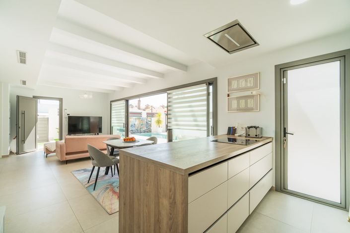 Image No.7-3 Bed Villa for sale