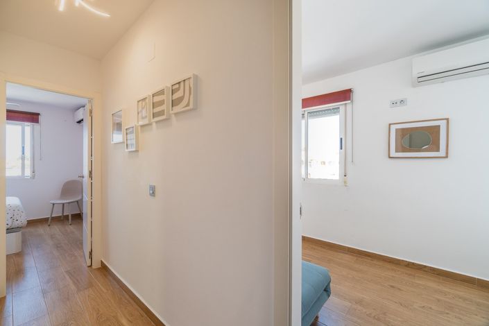 Image No.11-2 Bed Townhouse for sale