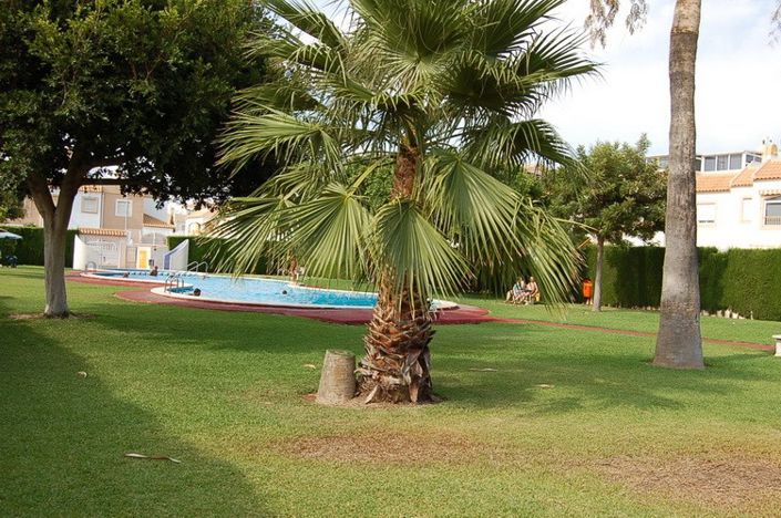 Image No.30-2 Bed Townhouse for sale