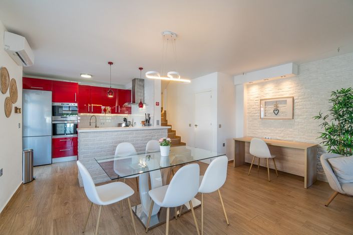 Image No.7-2 Bed Townhouse for sale