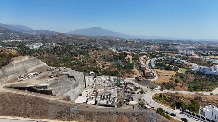 Image No.6-5 Bed Property for sale