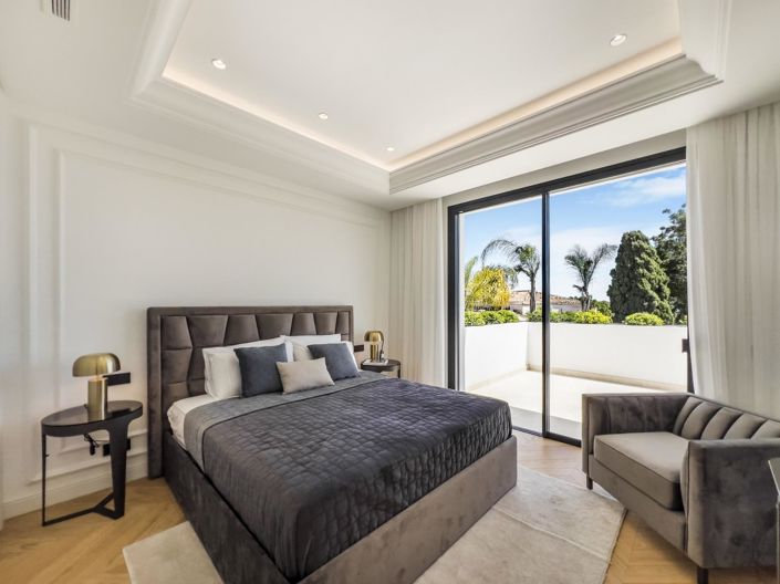 Image No.19-6 Bed Bungalow for sale