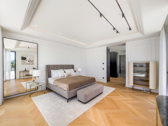 Image No.26-6 Bed Townhouse for sale