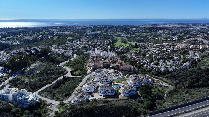 Image No.10-2 Bed Villa for sale