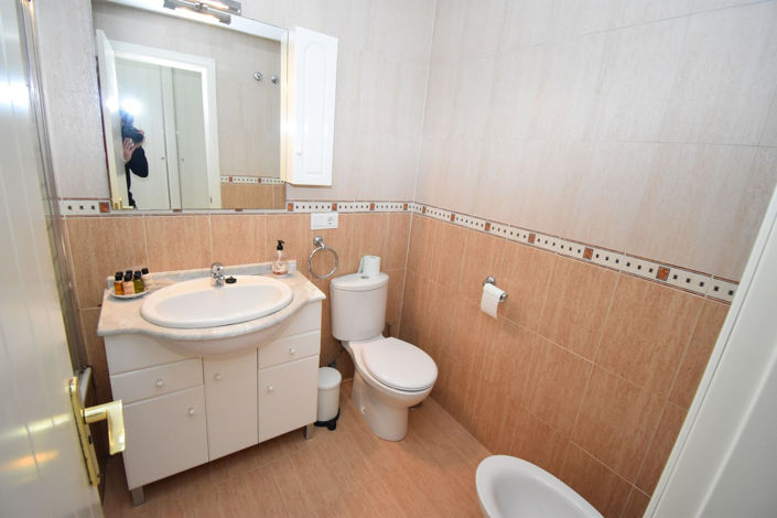 Image No.15-2 Bed Apartment for sale