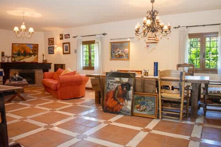 Image No.11-4 Bed Villa for sale