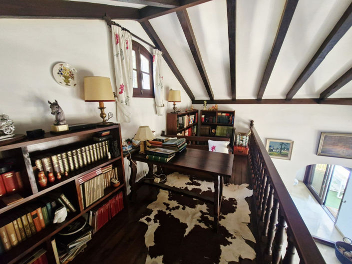 Image No.11-4 Bed House for sale