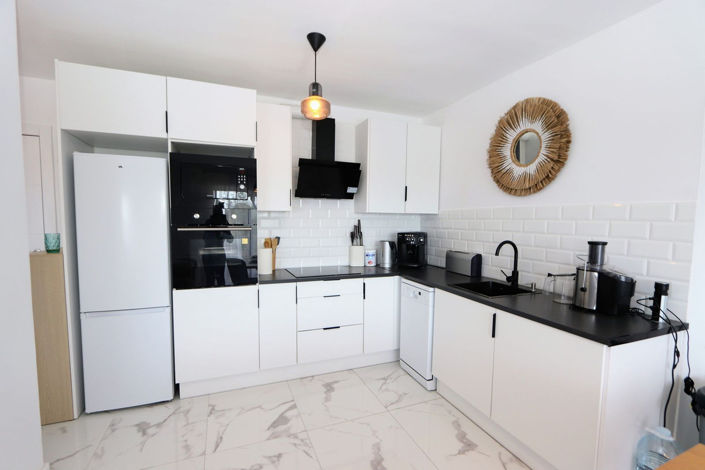 Image No.11-2 Bed Apartment for sale