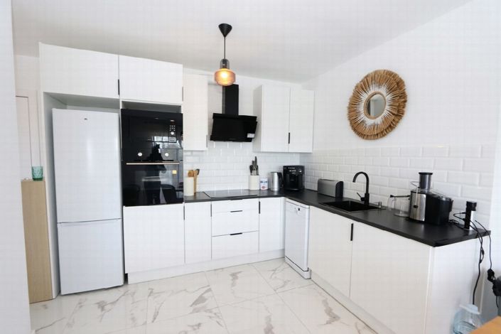 Image No.11-2 Bed Apartment for sale