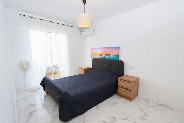 Image No.12-2 Bed Apartment for sale