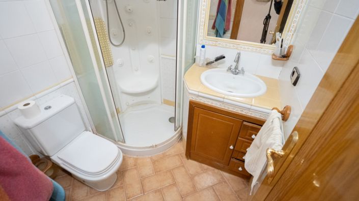 Image No.28-3 Bed Apartment for sale