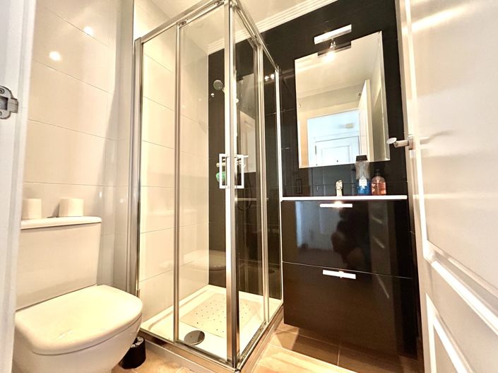 Image No.16-2 Bed Apartment for sale