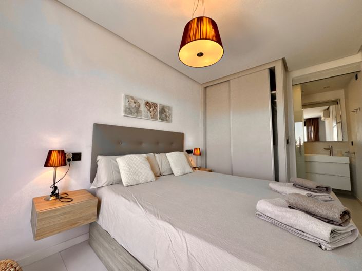 Image No.22-2 Bed Apartment for sale