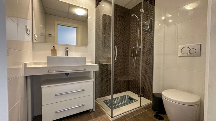 Image No.24-2 Bed Apartment for sale