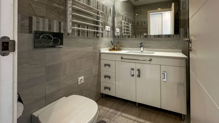 Image No.32-2 Bed Apartment for sale