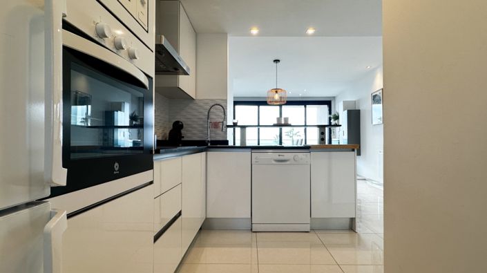 Image No.6-2 Bed Apartment for sale