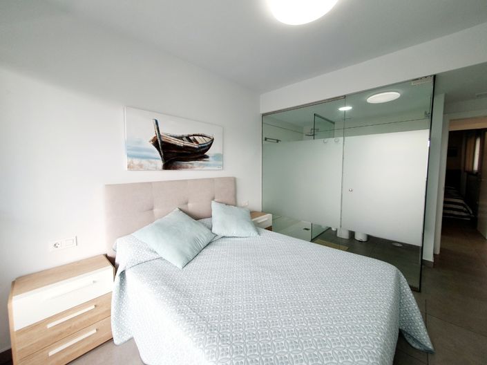 Image No.12-2 Bed House for sale