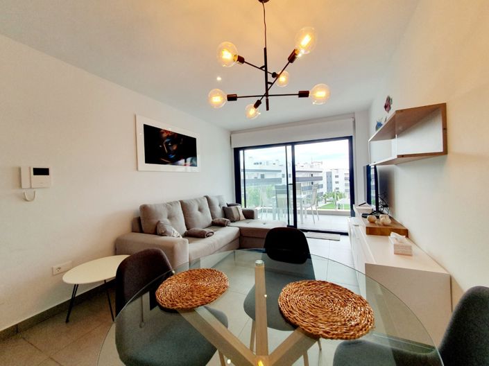 Image No.24-2 Bed House for sale