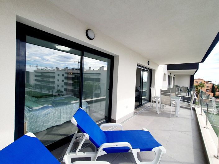 Image No.8-2 Bed House for sale