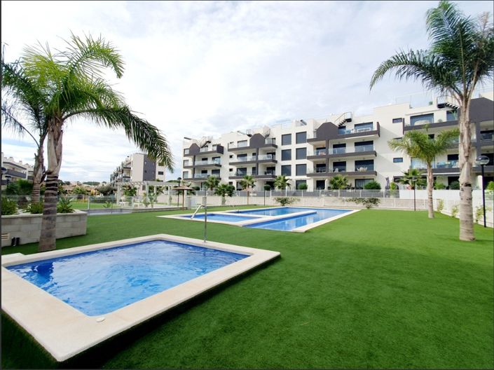 Image No.9-2 Bed House for sale