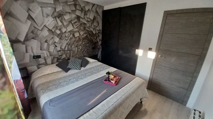 Image No.13-3 Bed Apartment for sale