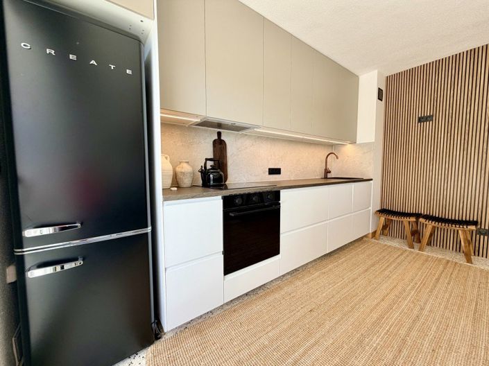 Image No.11-2 Bed Apartment for sale