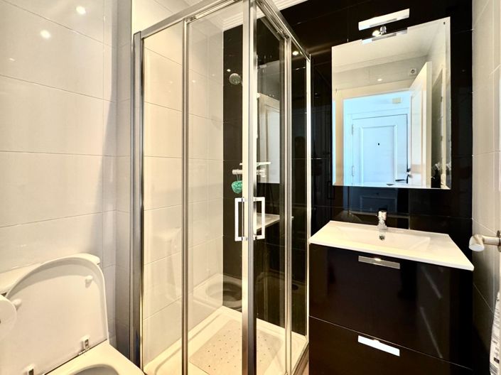 Image No.12-2 Bed Apartment for sale