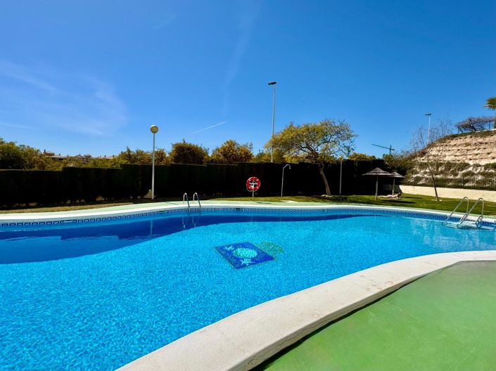 Image No.26-2 Bed Apartment for sale