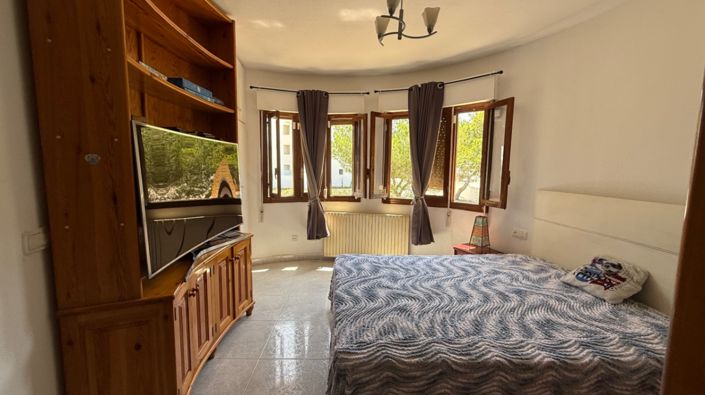 Image No.20-6 Bed Villa for sale