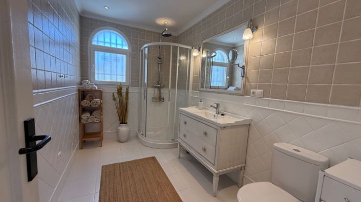 Image No.21-3 Bed Villa for sale