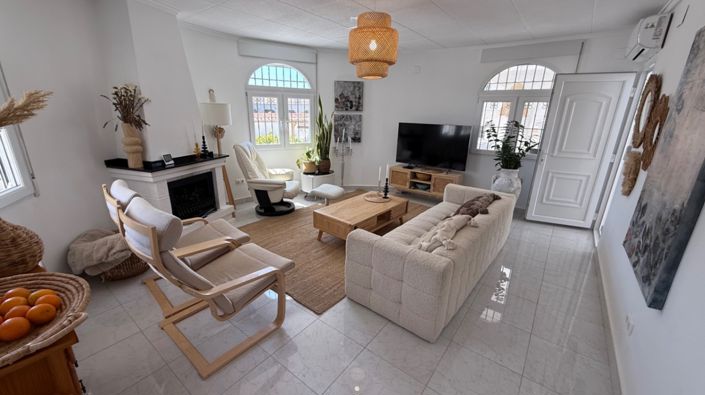 Image No.8-3 Bed Villa for sale